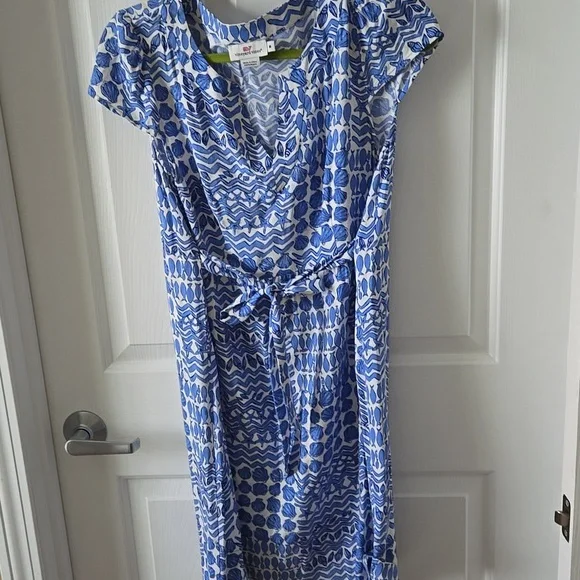 Vineyard Vines | Dresses | Vineyard Vines Blue And White Print Dress Short  Sleeve Rayon Size Medium | Poshmark